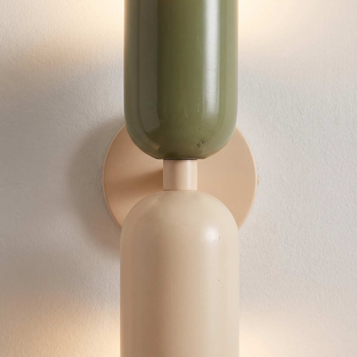 Wall lamp for bedroom - Colorful Up Down Wall Lamp close-up of the two-tone shade