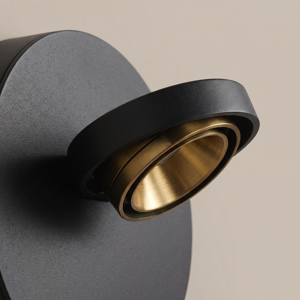 Rotating Disc Wall Sconce detail