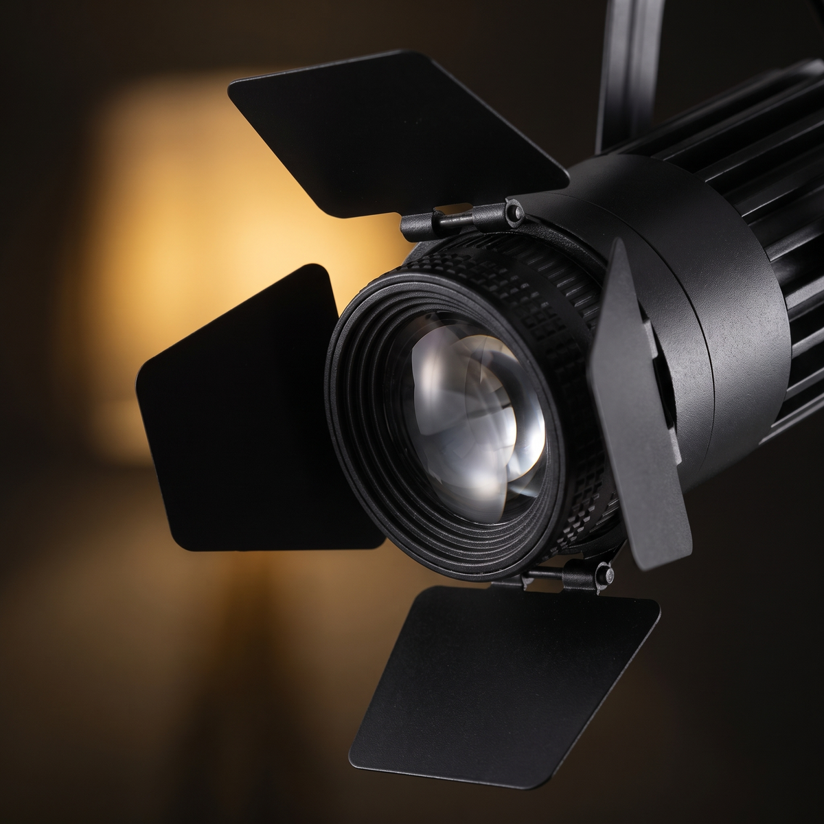 Adjustable Shape LED Spotlight close-up of the lens and beam-shaping blades