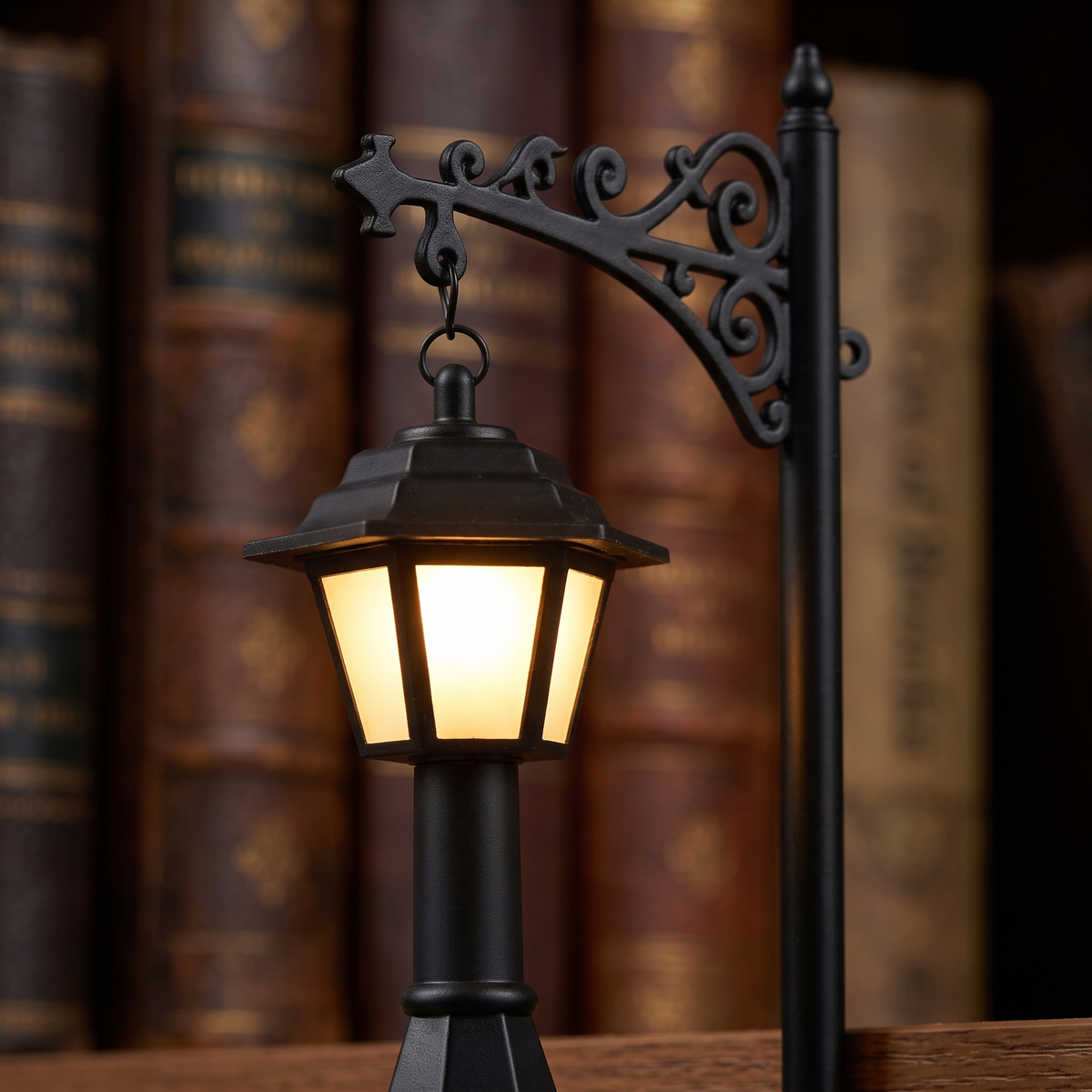 Halloween Bookshelf Lantern, Set of 2 close-up of the lantern head
